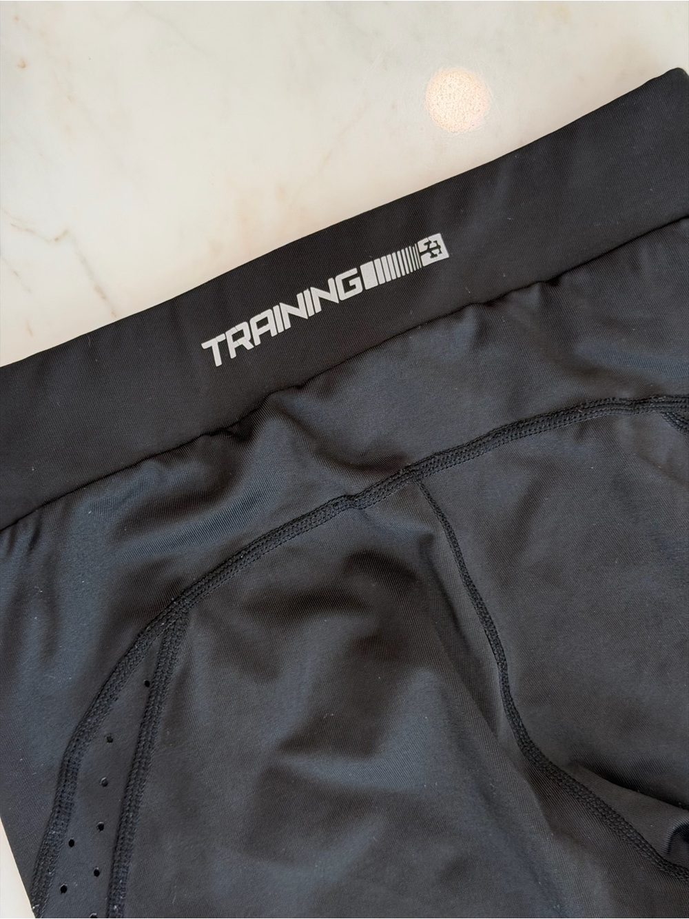 Authentic Ferrari Training Black Leggings & Cropped Top Set XS - Picture 8 of 10